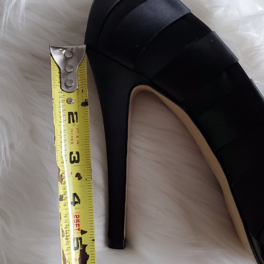 BCBGMAXAZRIA Black Satin Peep Toe Pumps SZ 8.5 - Picture 10 of 11